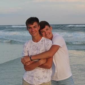 Meet your Posher, Parker